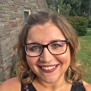 Meet your Posher, Lauren